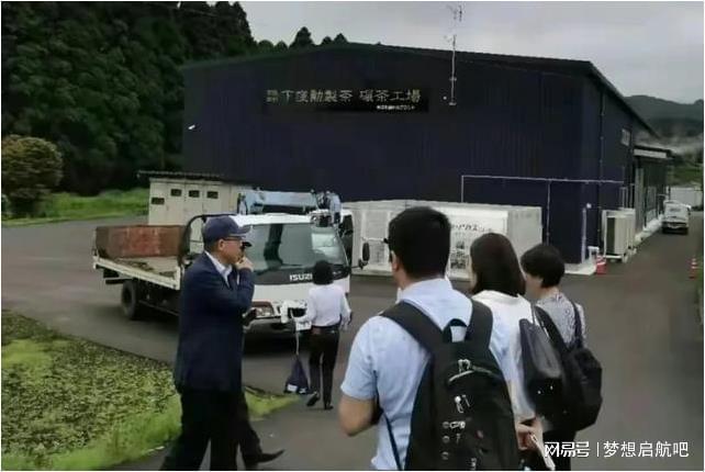 出事了农夫山泉董事长钟睒睒雨中奔赴日本挑选出的顶级茶叶？(图2)